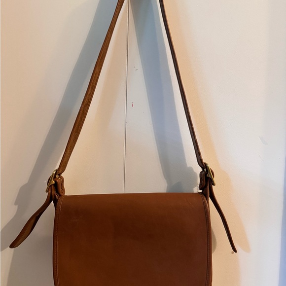 Vintage coach leather bags, used condition with signs of used all overs. - Picture 14 of 14